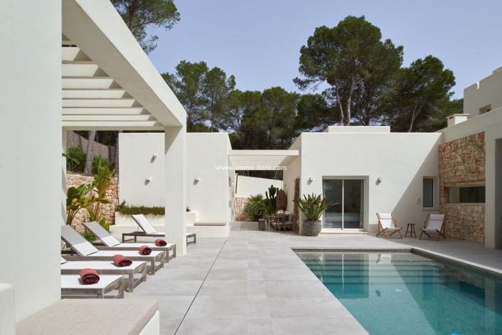 Image No.22-5 Bed Villa for sale