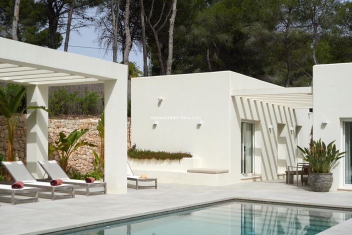 Image No.27-5 Bed Villa for sale