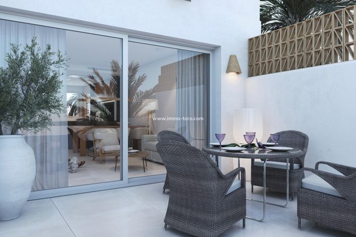 Image No.8-2 Bed Property for sale