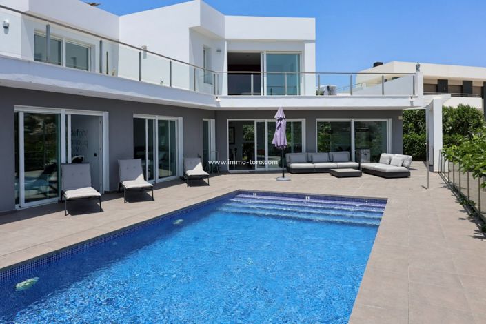 Image No.40-5 Bed Villa for sale