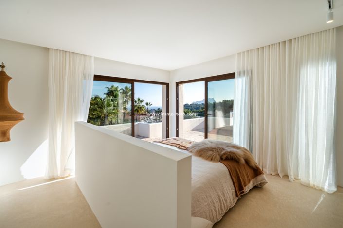 Image No.6-5 Bed Villa for sale