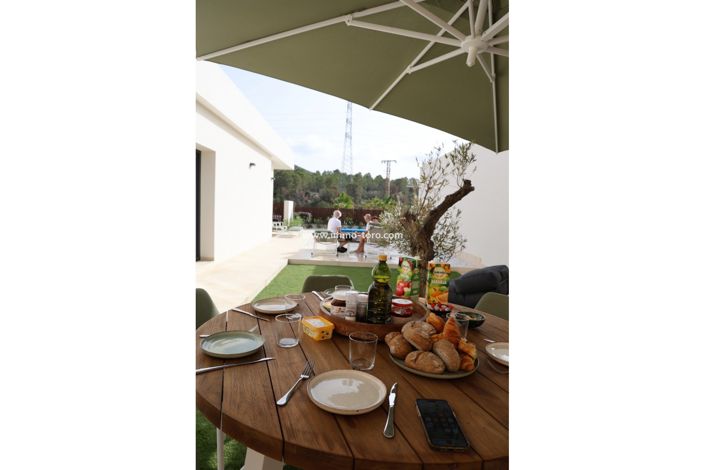 Image No.17-2 Bed Villa for sale