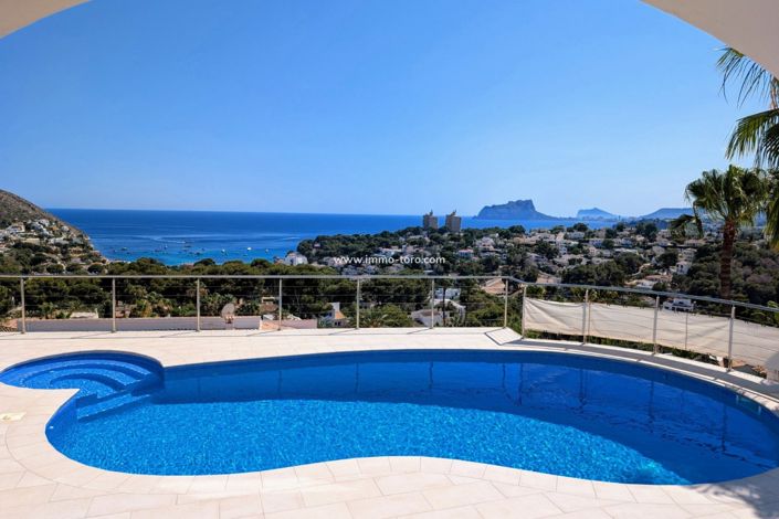 Image No.1-3 Bed Villa for sale