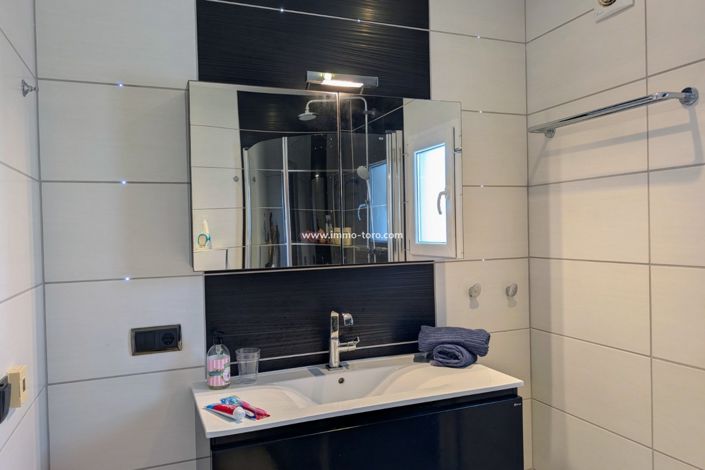 Image No.24-3 Bed Villa for sale