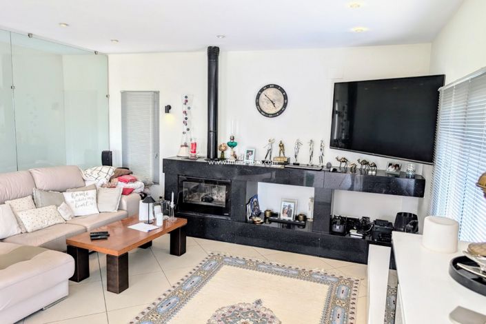 Image No.6-3 Bed Villa for sale