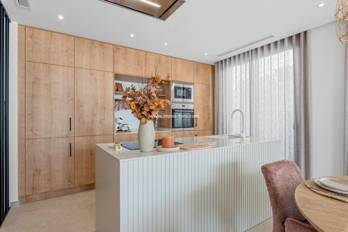 Image No.37-3 Bed Villa for sale