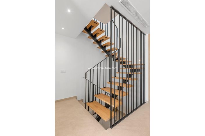 Image No.43-3 Bed Villa for sale