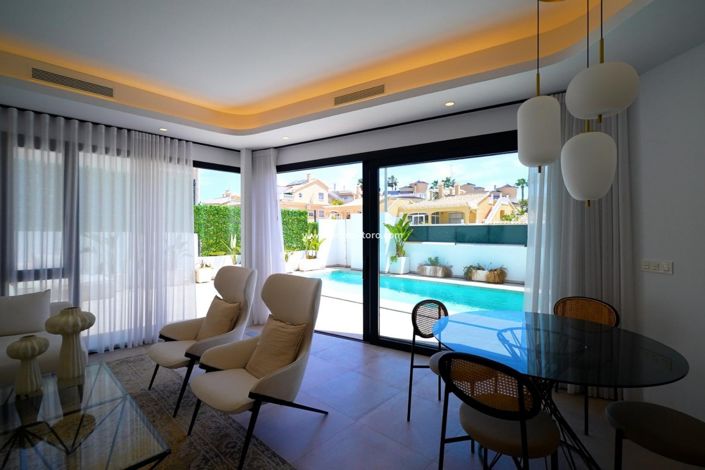 Image No.16-3 Bed Villa for sale