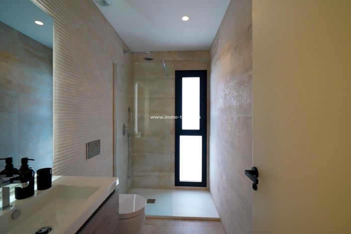 Image No.25-3 Bed Villa for sale