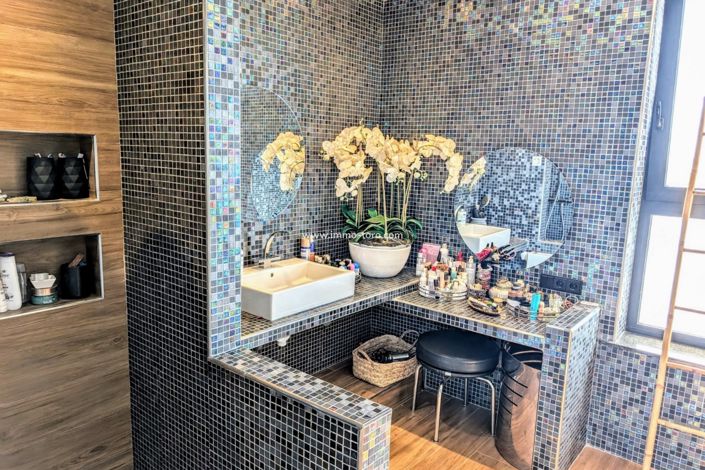 Image No.41-Villa for sale