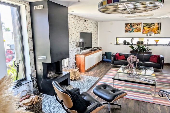 Image No.5-Villa for sale