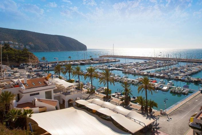 Image No.18-4 Bed Villa for sale