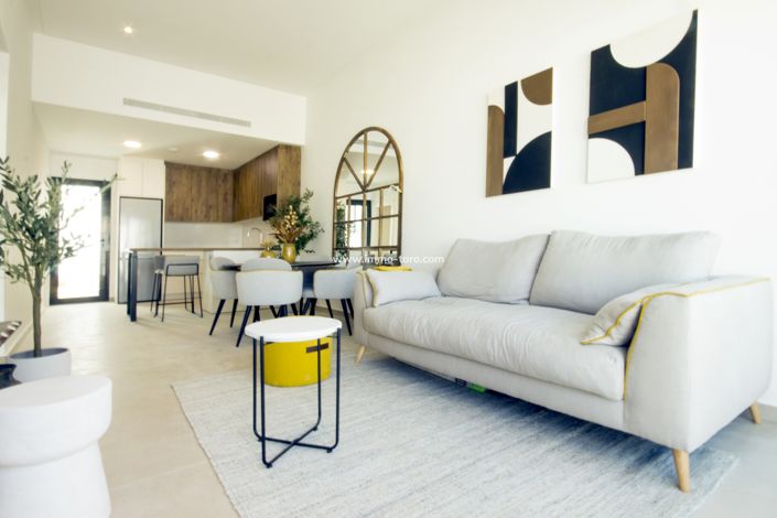 Image No.9-3 Bed Property for sale