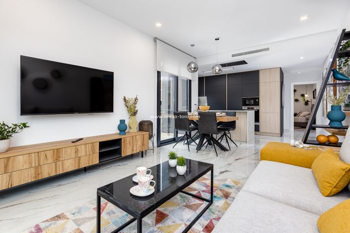 Image No.15-2 Bed Property for sale