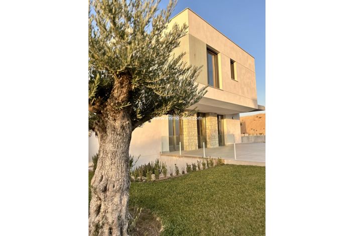 Image No.4-2 Bed Villa for sale