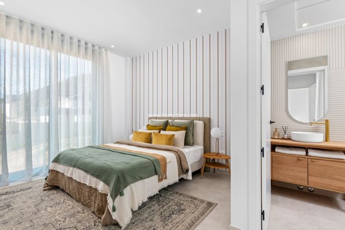 Image No.41-3 Bed Villa for sale