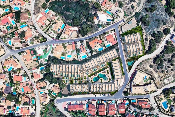 Image No.10-2 Bed Property for sale