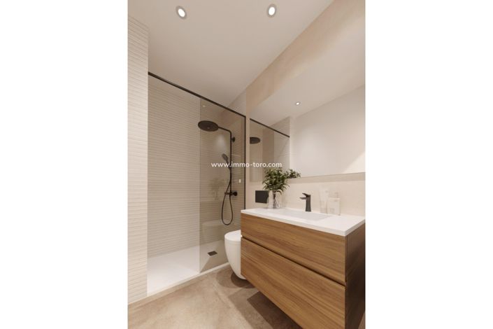 Image No.10-2 Bed Property for sale