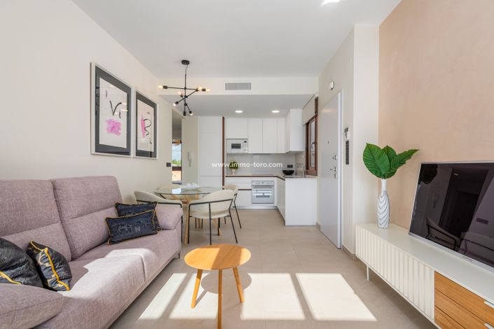 Image No.3-3 Bed Property for sale