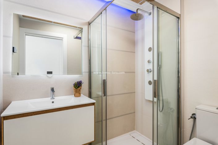 Image No.34-3 Bed Property for sale