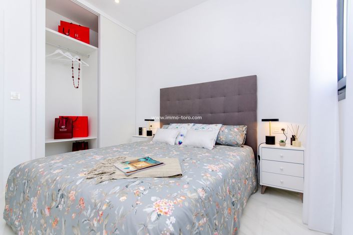 Image No.33-3 Bed Villa for sale