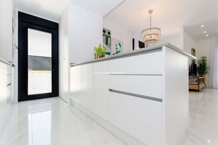 Image No.42-3 Bed Villa for sale