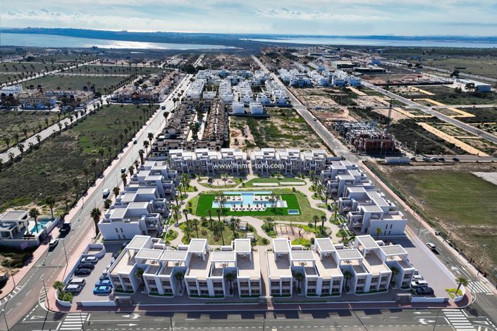 Image No.12-3 Bed Property for sale