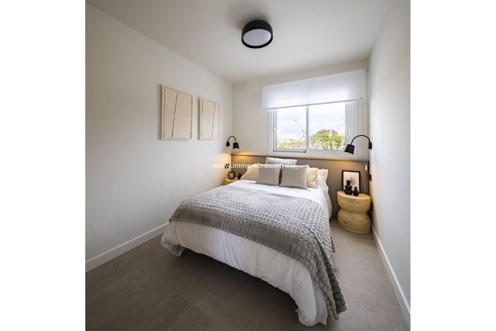 Image No.34-2 Bed Property for sale