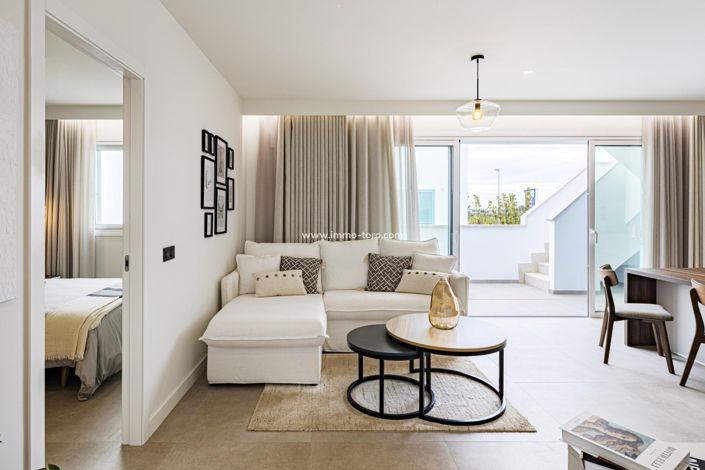 Image No.38-2 Bed Property for sale