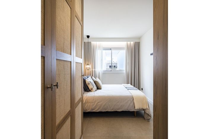 Image No.41-2 Bed Property for sale