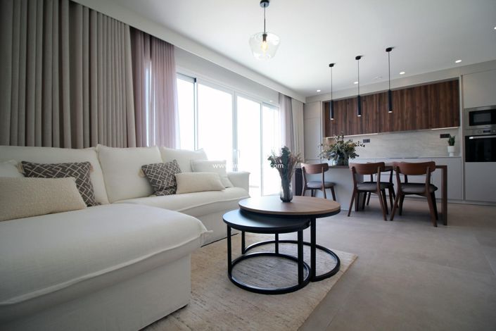 Image No.45-2 Bed Property for sale