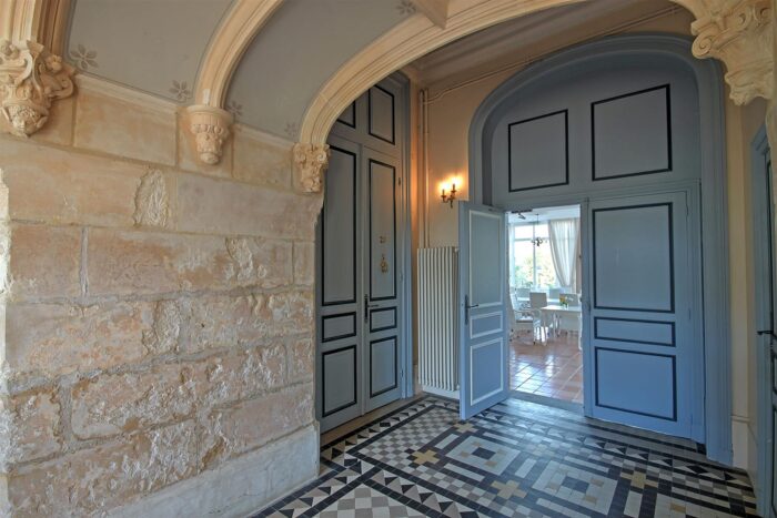 Image No.20-2 Bed Apartment for sale