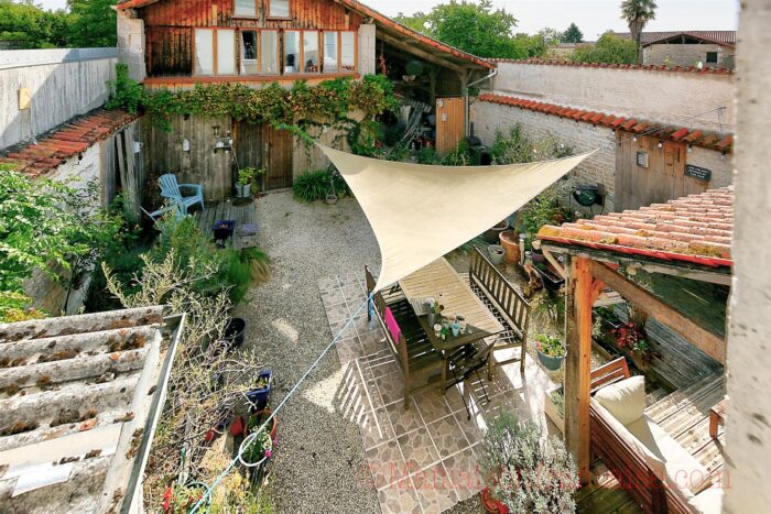 Image No.19-5 Bed House for sale