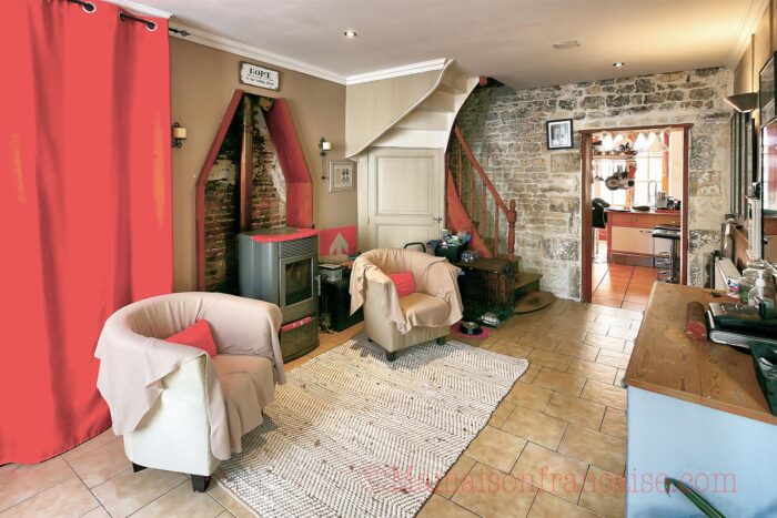 Image No.9-5 Bed House for sale