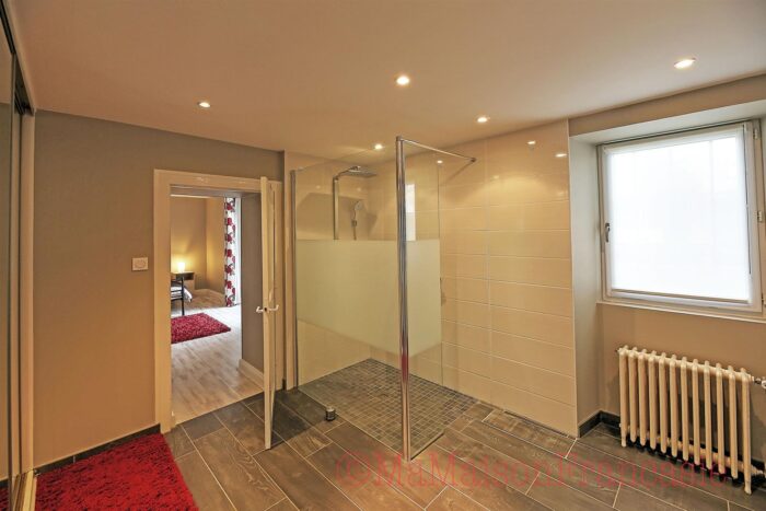 Image No.15-5 Bed House for sale