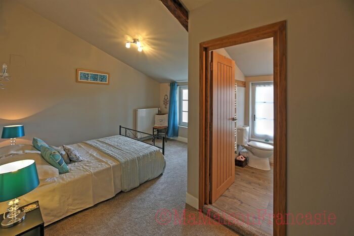 Image No.19-5 Bed House for sale