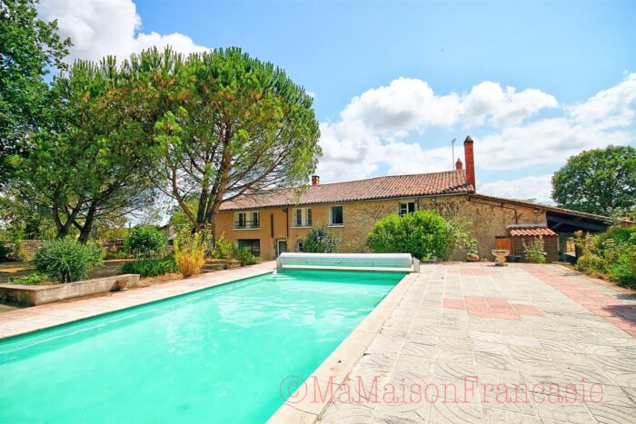 Image No.2-5 Bed House for sale