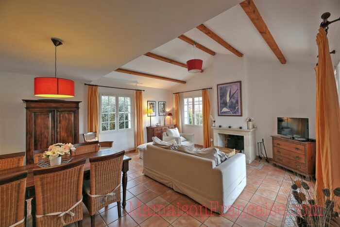 Image No.11-3 Bed House for sale