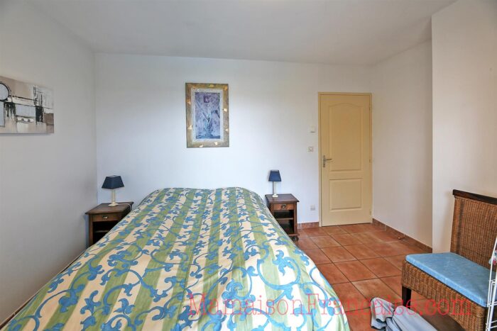 Image No.19-3 Bed House for sale