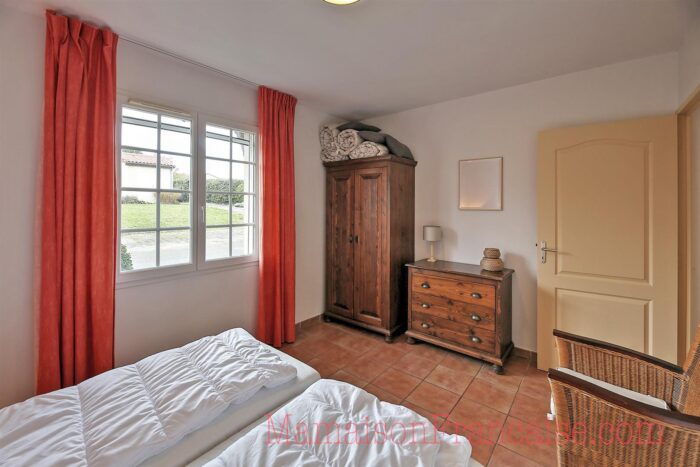 Image No.21-3 Bed House for sale