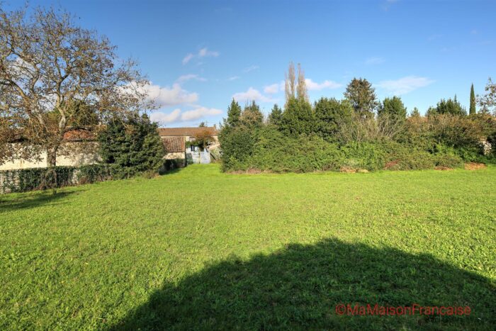 Image No.10-6 Bed House for sale