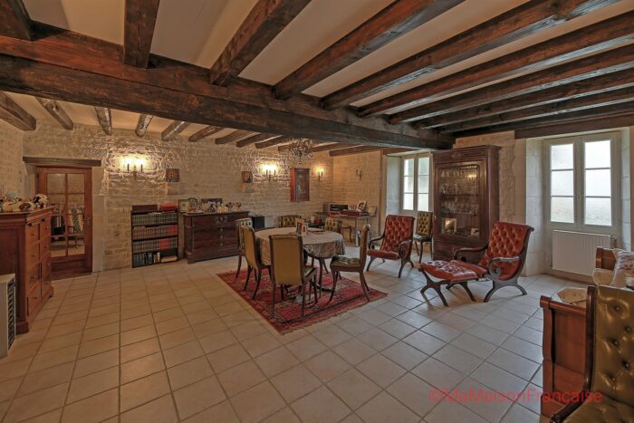 Image No.16-6 Bed House for sale