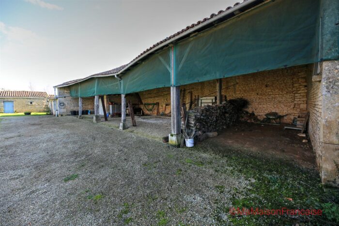 Image No.4-6 Bed House for sale