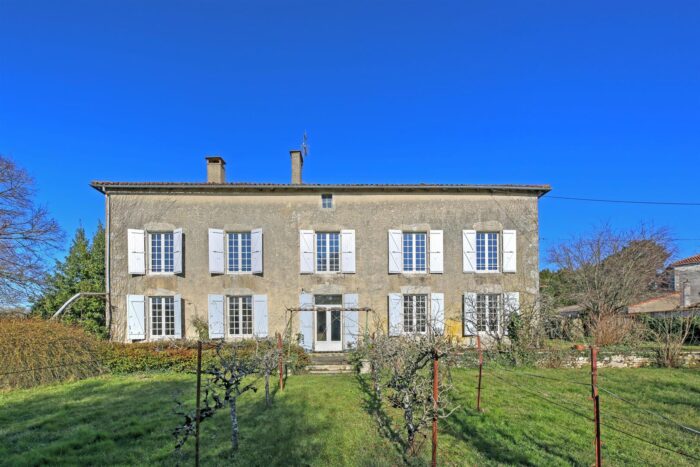 Image No.1-5 Bed House for sale