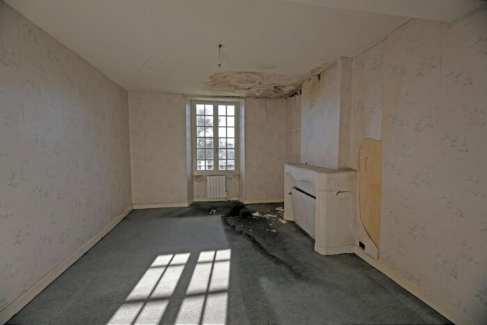 Image No.19-5 Bed House for sale