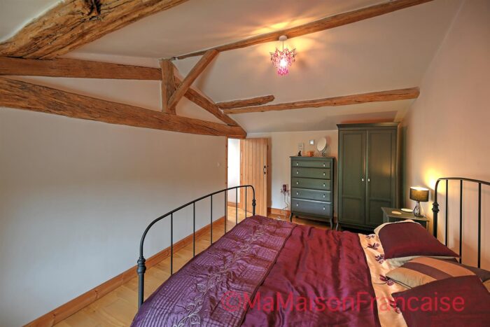 Image No.19-3 Bed House for sale