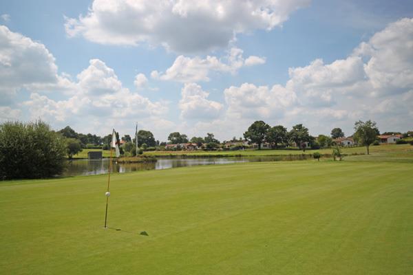 Image No.21-2 Bed Bungalow for sale