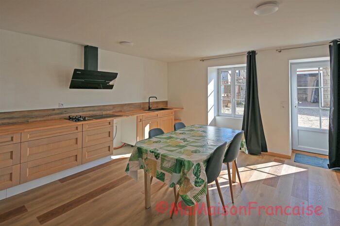 Image No.11-2 Bed House for sale