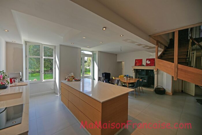 Image No.13-6 Bed House for sale