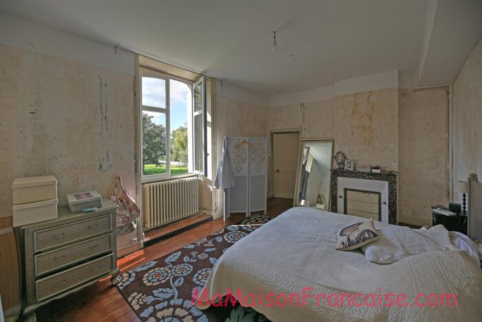Image No.17-6 Bed House for sale
